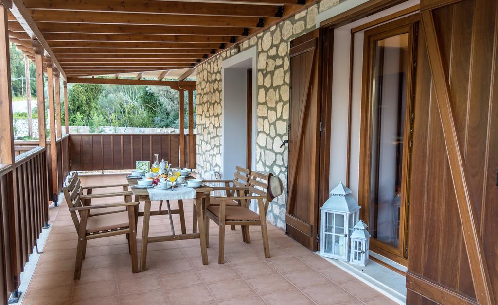 Aletro Villa อาโยส นิกีตัส ภายนอก รูปภาพ