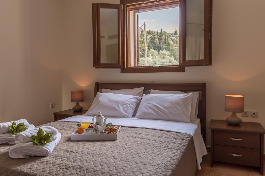 Aletro Villa อาโยส นิกีตัส ภายนอก รูปภาพ