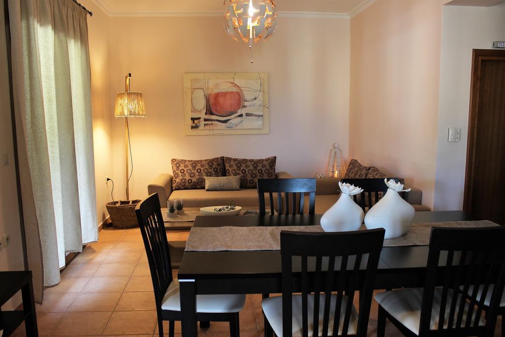 Aletro Villa อาโยส นิกีตัส ภายนอก รูปภาพ